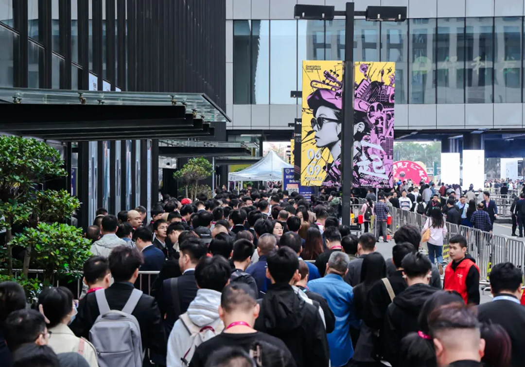 173432178095575.jpg 人流1.jpg